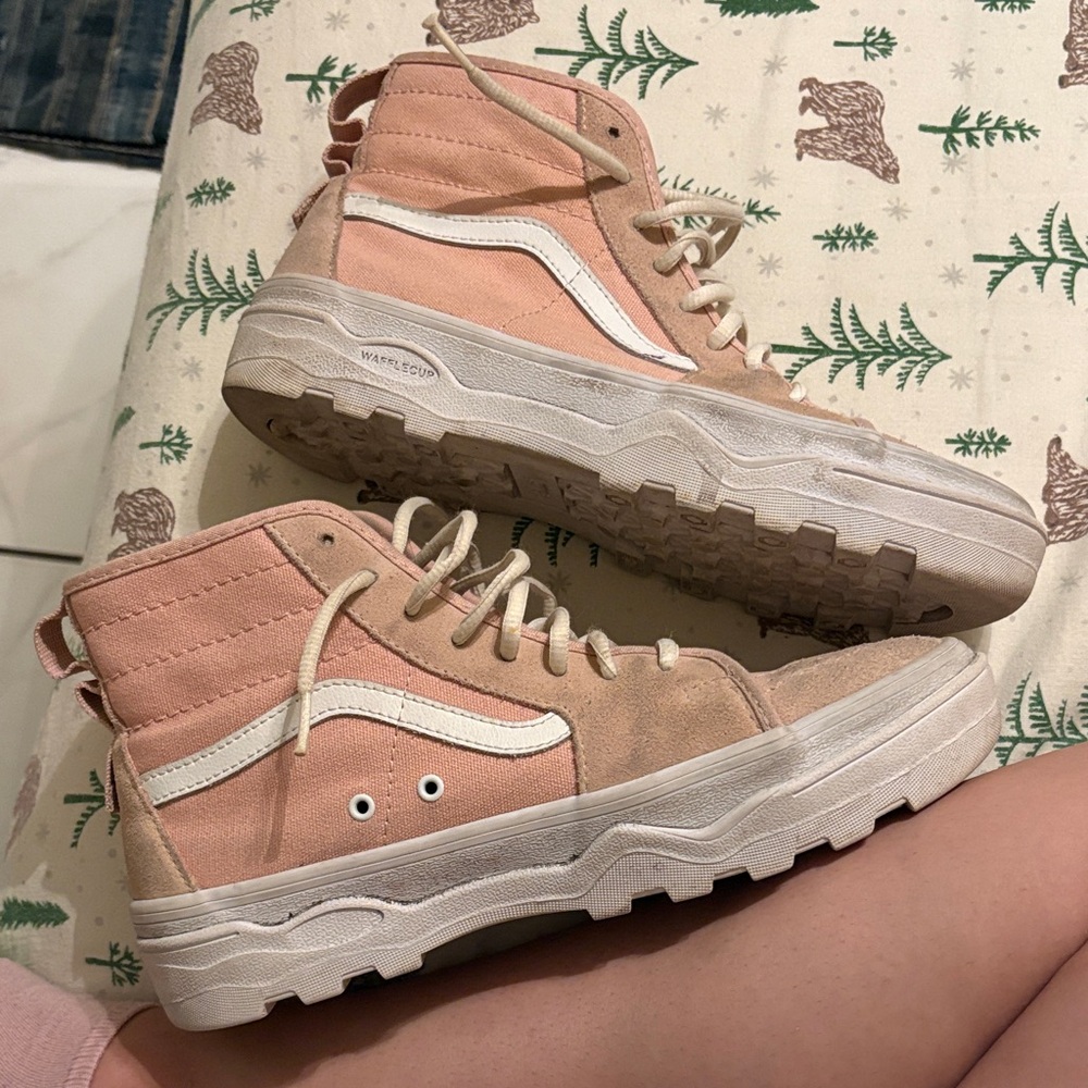 Women's Pink Sk8-Hi Vans